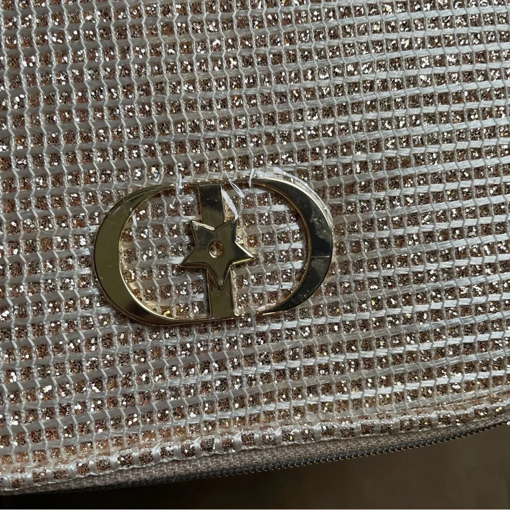 NEW Authentic Dior Gold Makeup Holiday 2025 Pouch Makeup Case Bag Clutch Handbag - Picture 3 of 13
